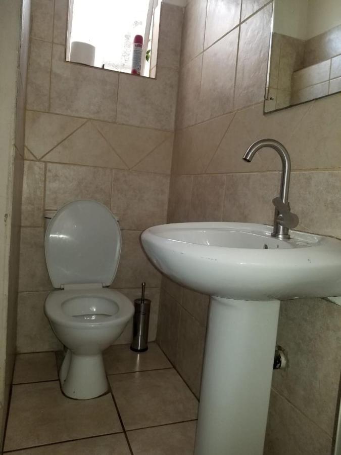 Pinto City Motel Kempton Park Exterior foto