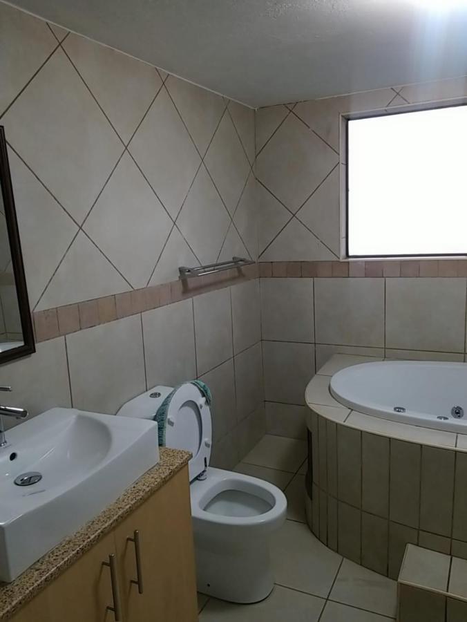 Pinto City Motel Kempton Park Exterior foto